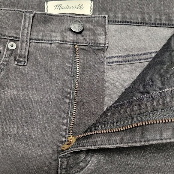 Madewell 9" High-Rise Skinny Distressed Raw Hem Jeans.  Size 27T. Excellent. - Picture 10 of 10
